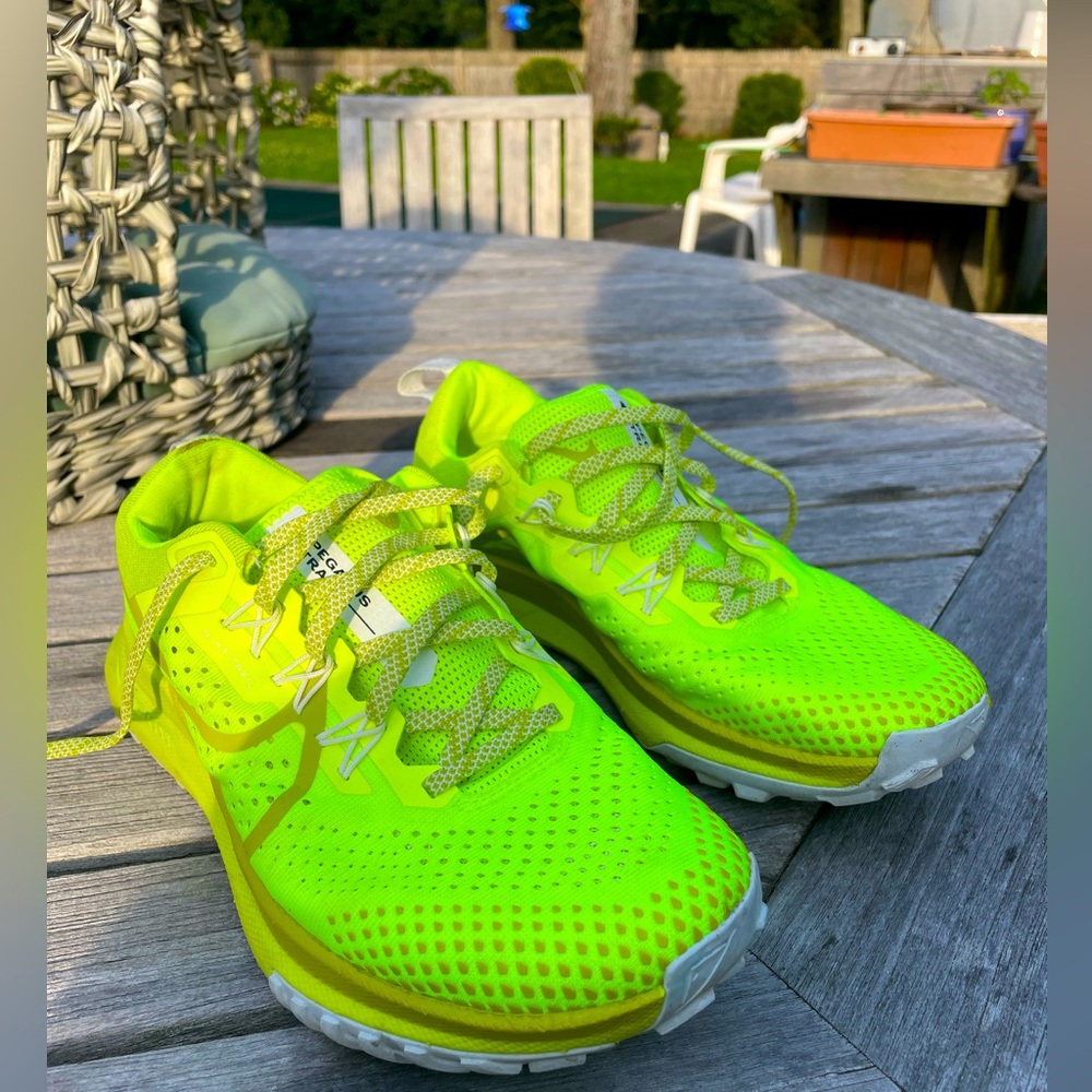 NIKE React Pegasus Trail 4 VOLT/BRIGHT Cactus Size Women 8 gently used.